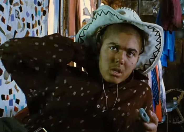 آزاده زارعی کیست؟| آزاده زارعی در آمین خواهم گفت