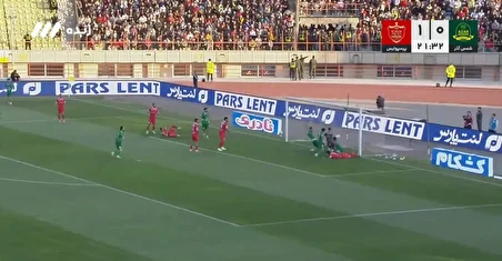ببینید| گل اول شمس آذر به پرسپولیس توسط محبی