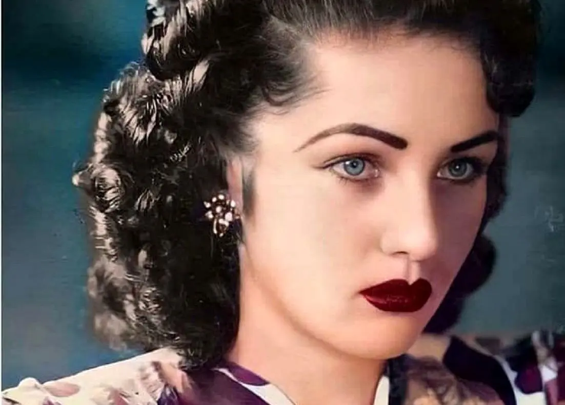 تصویر کمتر دیده‌شده فوزیه و اشرف پهلوی در فرودگاه سال ۱۳۲۰