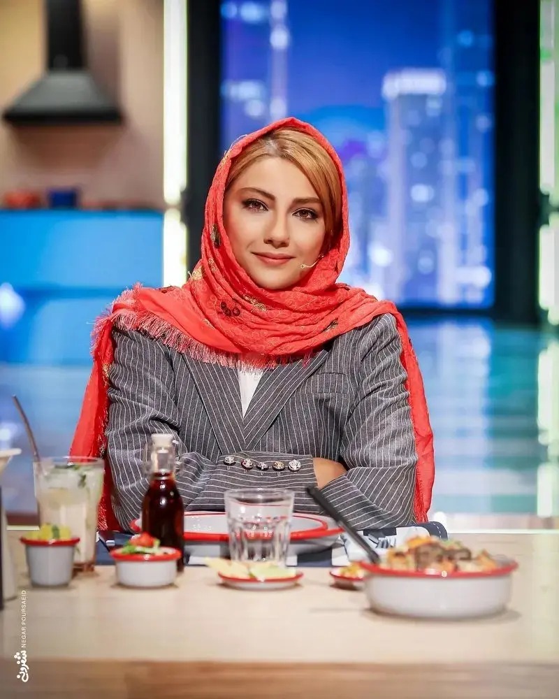 استایل متفاوت و خاص سوسنِ سریال پایتخت در شفرونی + عکس استایل متفاوت و خاص سوسنِ سریال پایتخت در شفرونی + عکس