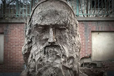 مجموعه تصاویری از حمله هوایی آمریکا به خیابان پیروزی