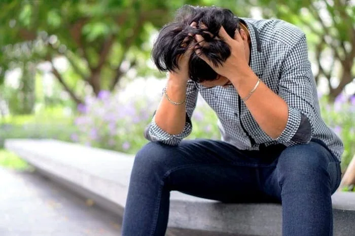 علائم افسردگی در زنان و مردان