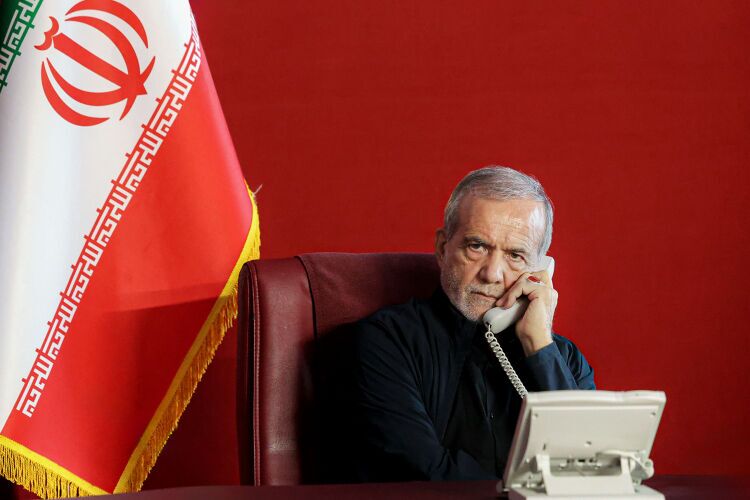 رایزنی تلفنی پزشکیان با همتای آذربایجانی