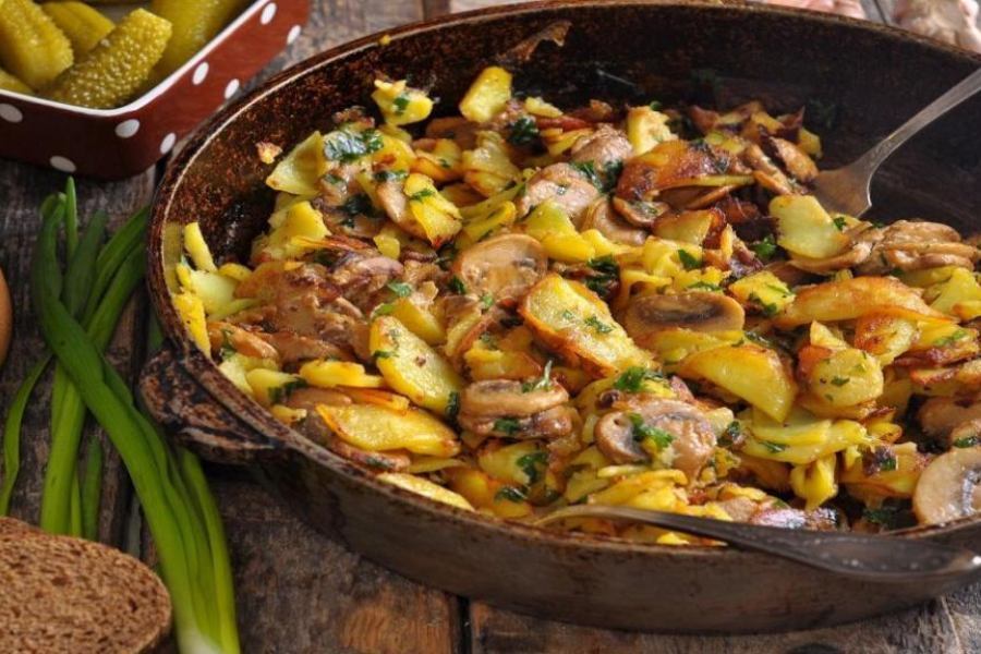 خوراک سیب‌زمینی و قارچ