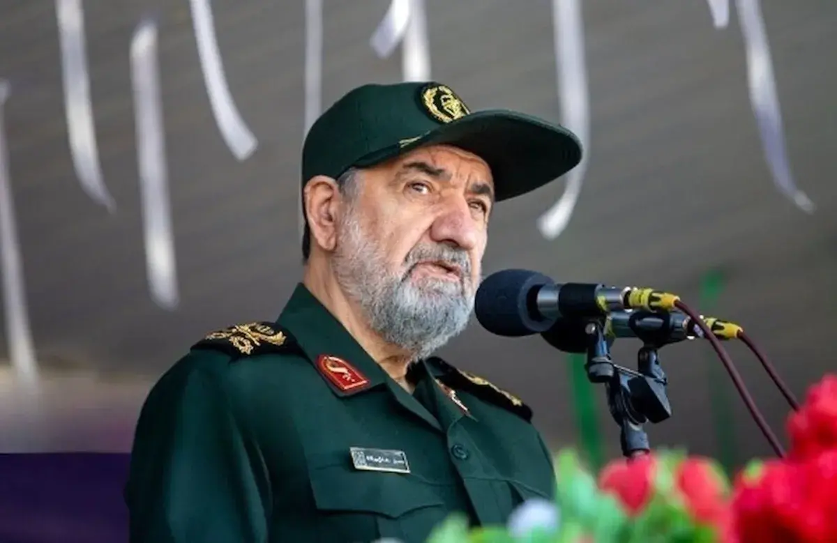 محسن رضایی: آماده بمانید که روز موعود فرا رسیده است