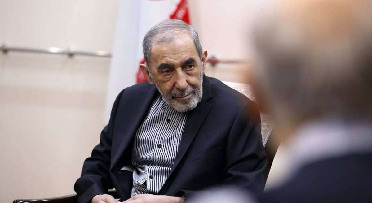 ولایتی: خلیج فارس جای قمار بازی نیست!