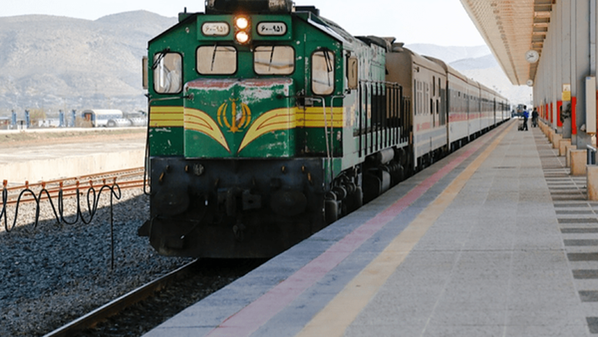 حرکت قطار‌ها از راه آهن جنوب و زاگرس