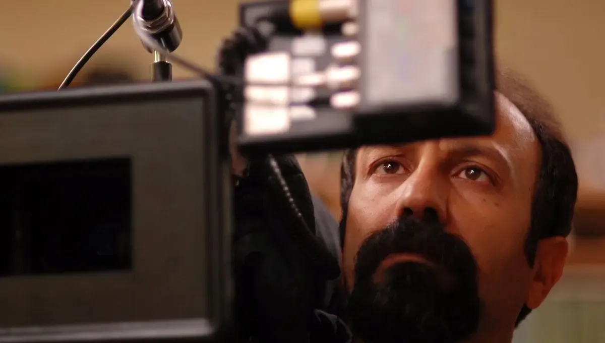 فراخوان اصغر فرهادی به سینماگران جهان برای حمایت از ایران