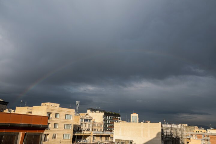 تهران بارانی می‌شود