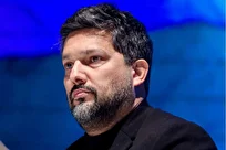 عکس| استوری تسلیت حامد بهداد در سال نو