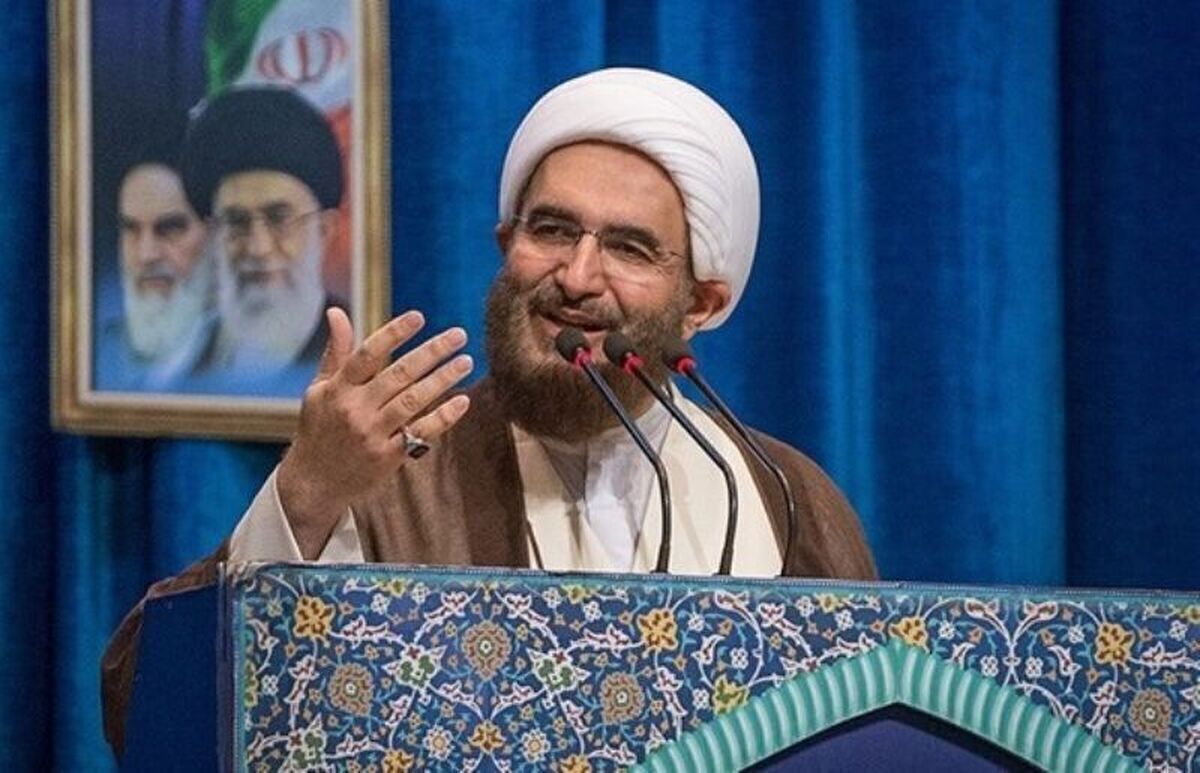 خطیب نماز جمعه تهران: ایران سربلند با قاطعیت از چله جهاد و حماسه بیرون آمد