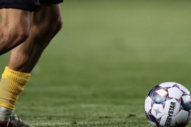 یک‌شنبه درباره ادامه برگزاری لیگ برتر تصمیم‌گیری می‌شود