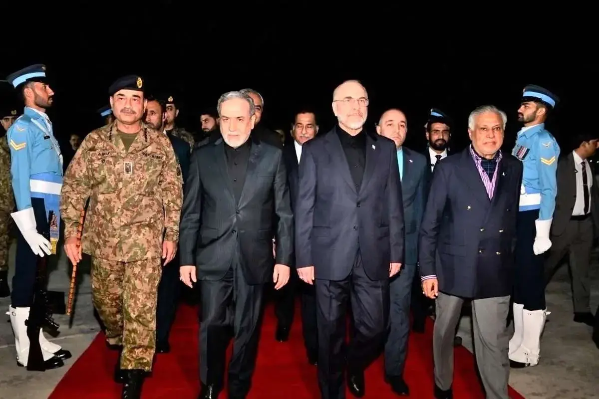 ببینید| تصاویری تیم مذاکره کننده ایرانی در پاکستان