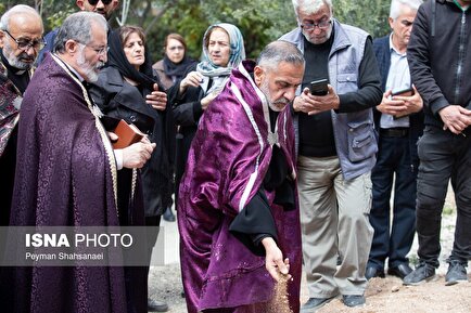 تصاویر| تشییع پیکر اولین شهید مسیحی جنگ در اصفهان
