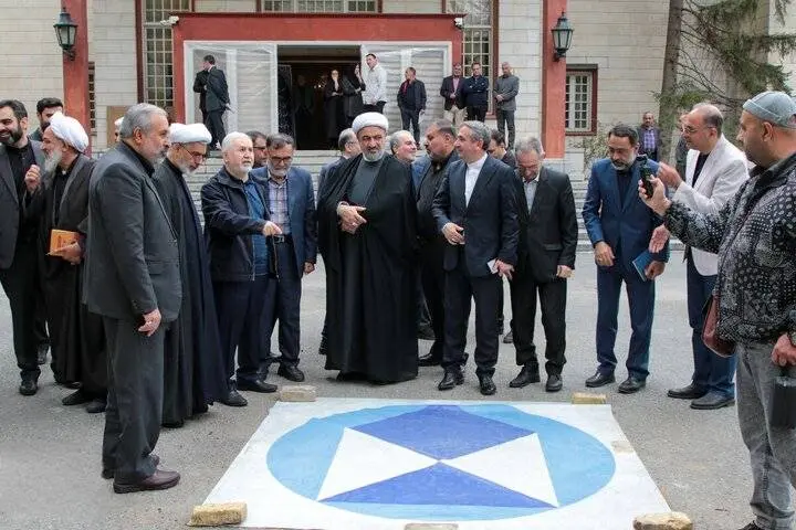 عکس | نمایندگان مجلس به کاخ سعدآباد رفتند