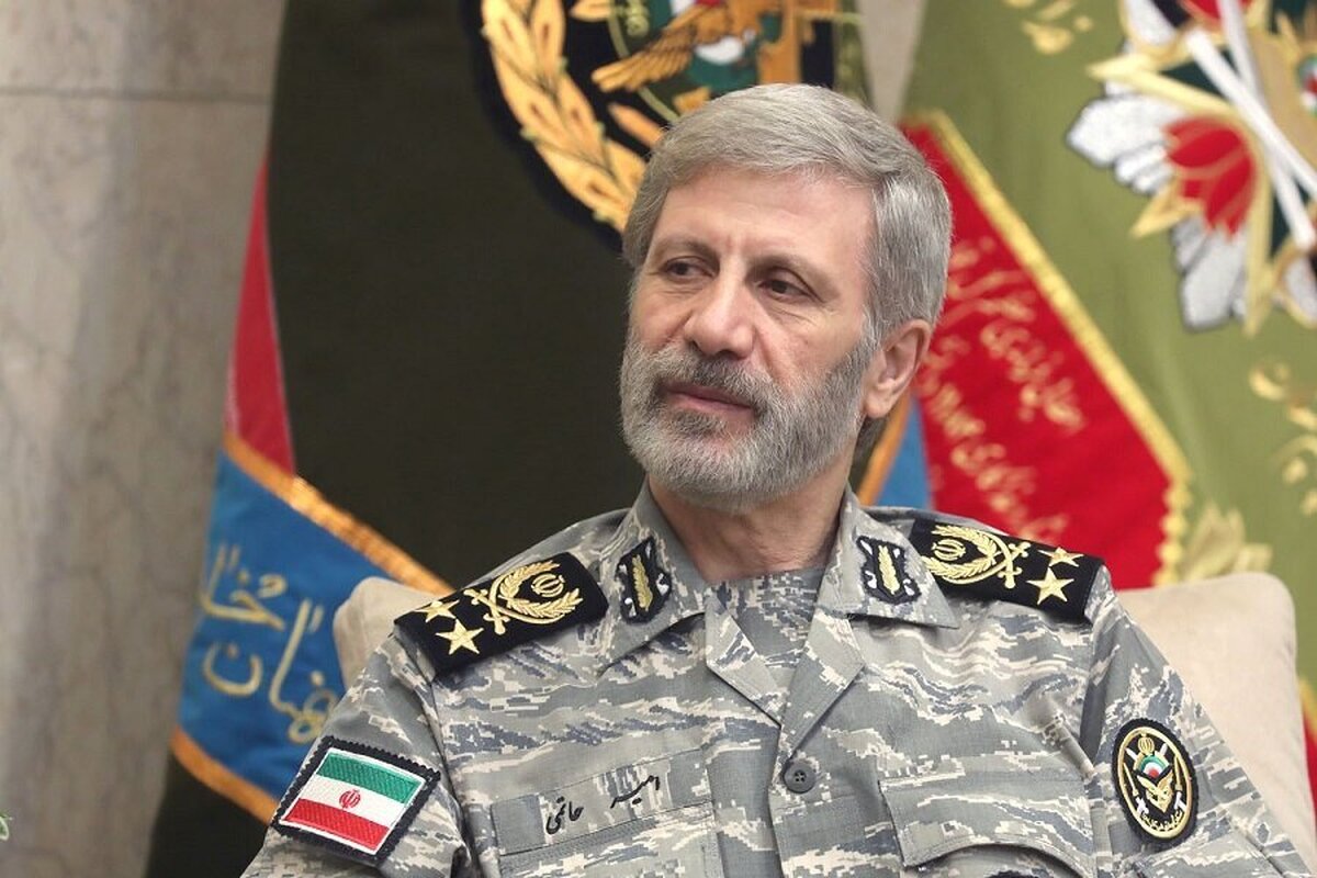ببینید| فرمانده کل ارتش: برای آمریکایی‌ها در جنوب استان اصفهان کمین زده بودیم