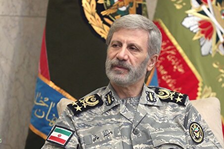 ببینید| فرمانده کل ارتش: برای آمریکایی‌ها در جنوب استان اصفهان کمین زده بودیم