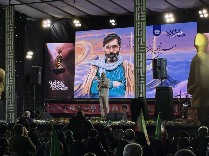 محسن چاووشی چهره هنر انقلاب شد