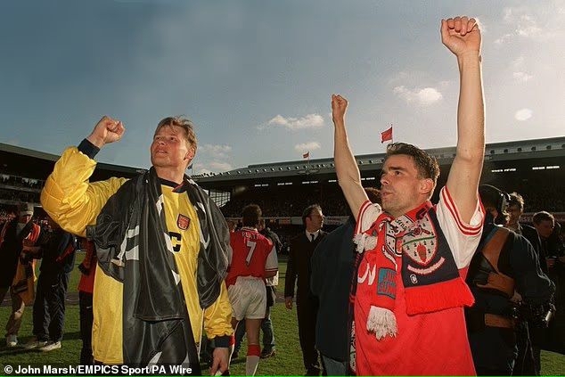 درگذشت شوکه‌کننده دروازه‌بان سابق لیورپول و آرسنال