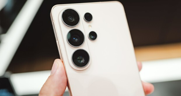 ۱۰ گوشی برتر ۲۰۲۶ با بالاترین استاندارد ضد آب