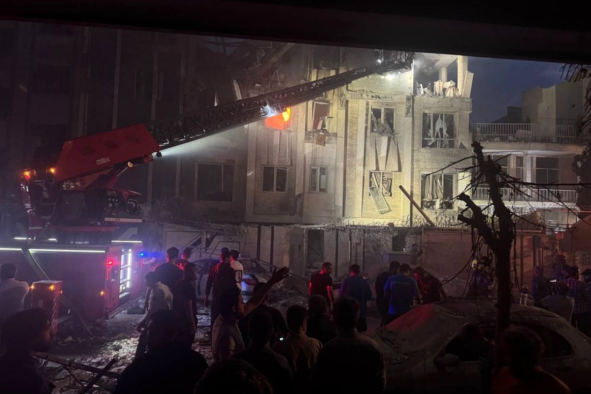 ببینید| هدف قرار گرفتن یک منطقه مسکونی در شمال تهران