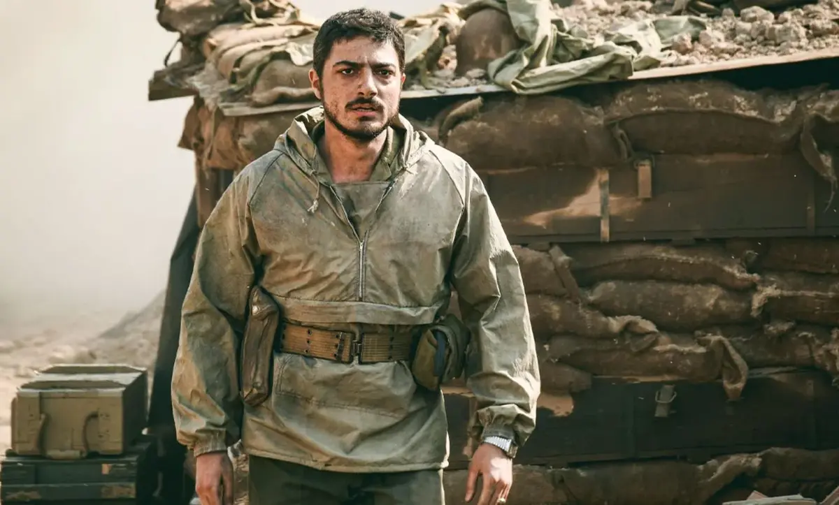 نقد و بررسی فیلم مجنون | فیلمی جنگی درباره شهید زین الدین