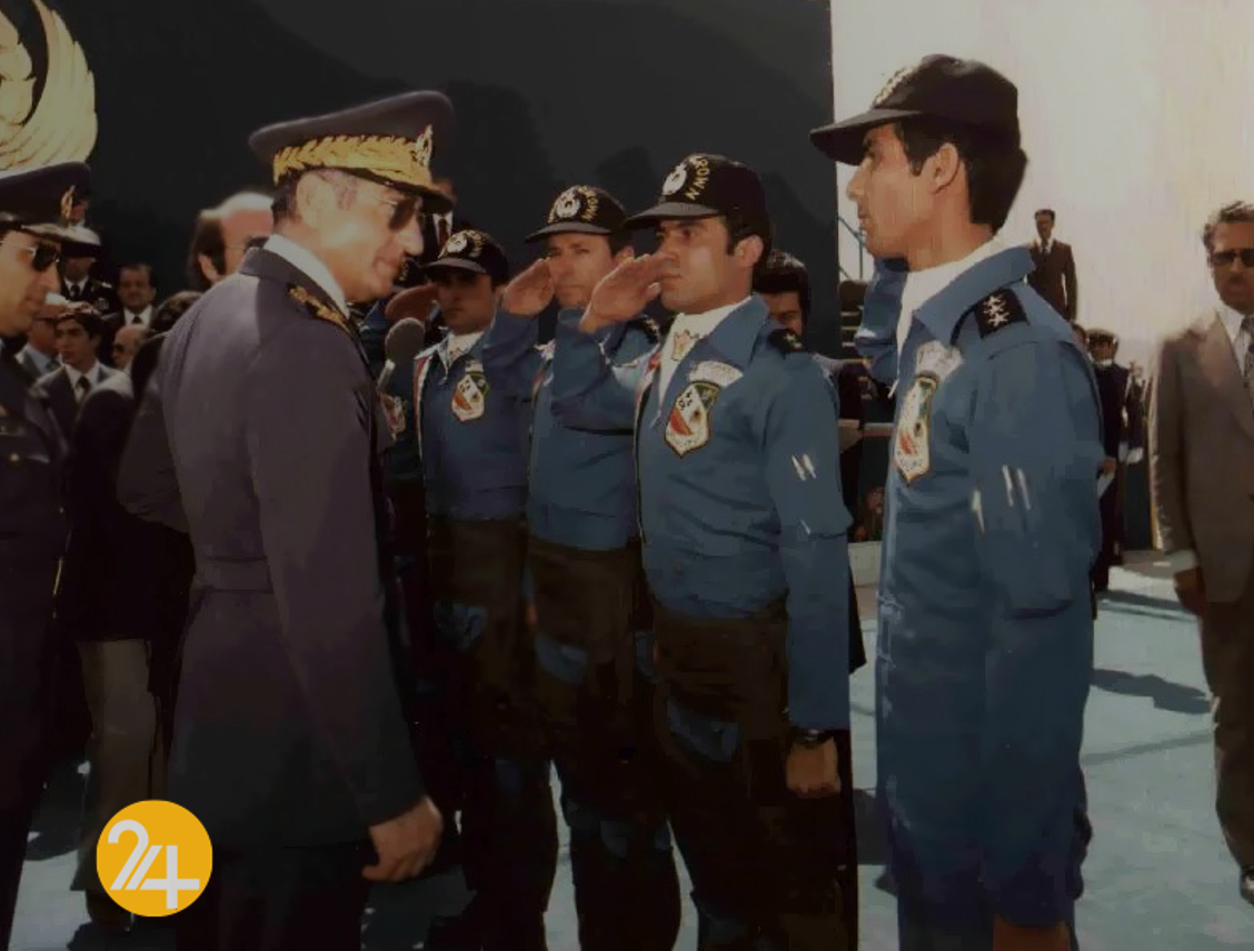 بازدید محمدرضا پهلوی از پایگاه هوایی جزیره خارک