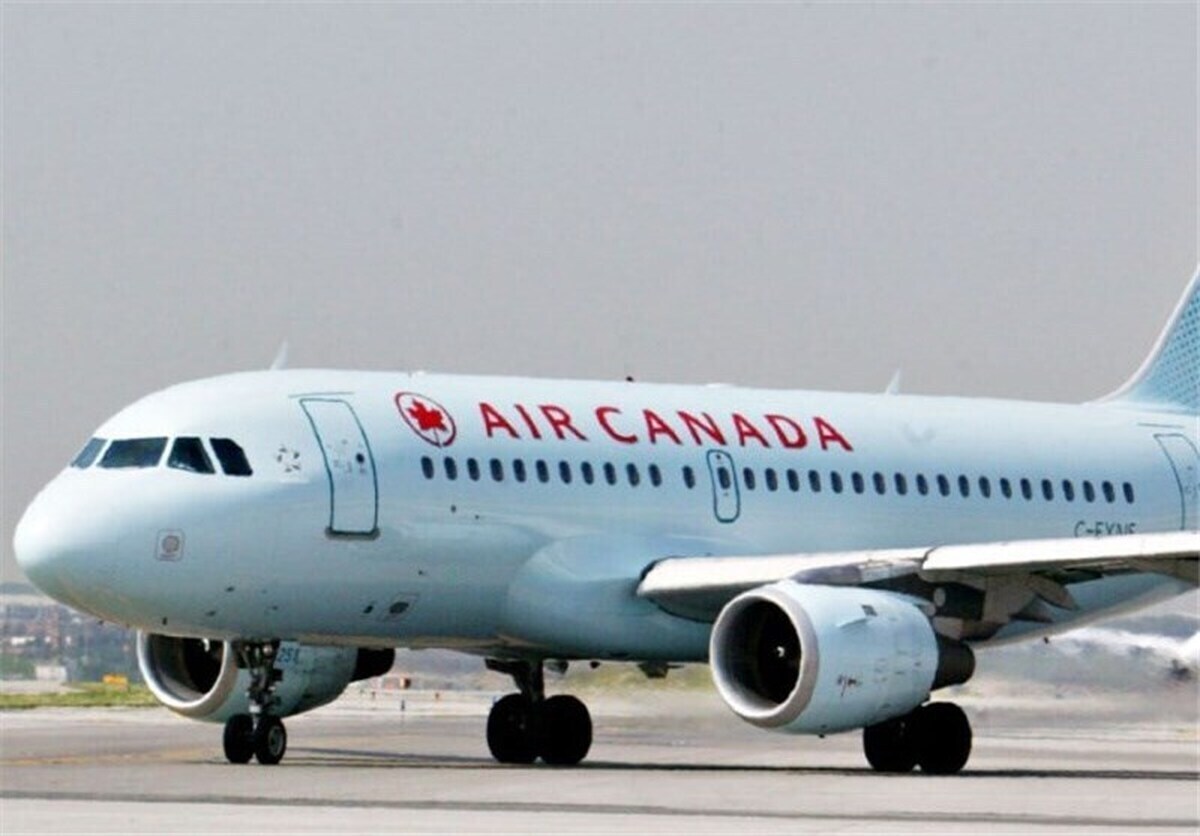 ببینید| فیلم برخورد هواپیمای ایر کانادا با یک ماشین آتش نشانی در باند فرودگاه نیویورک