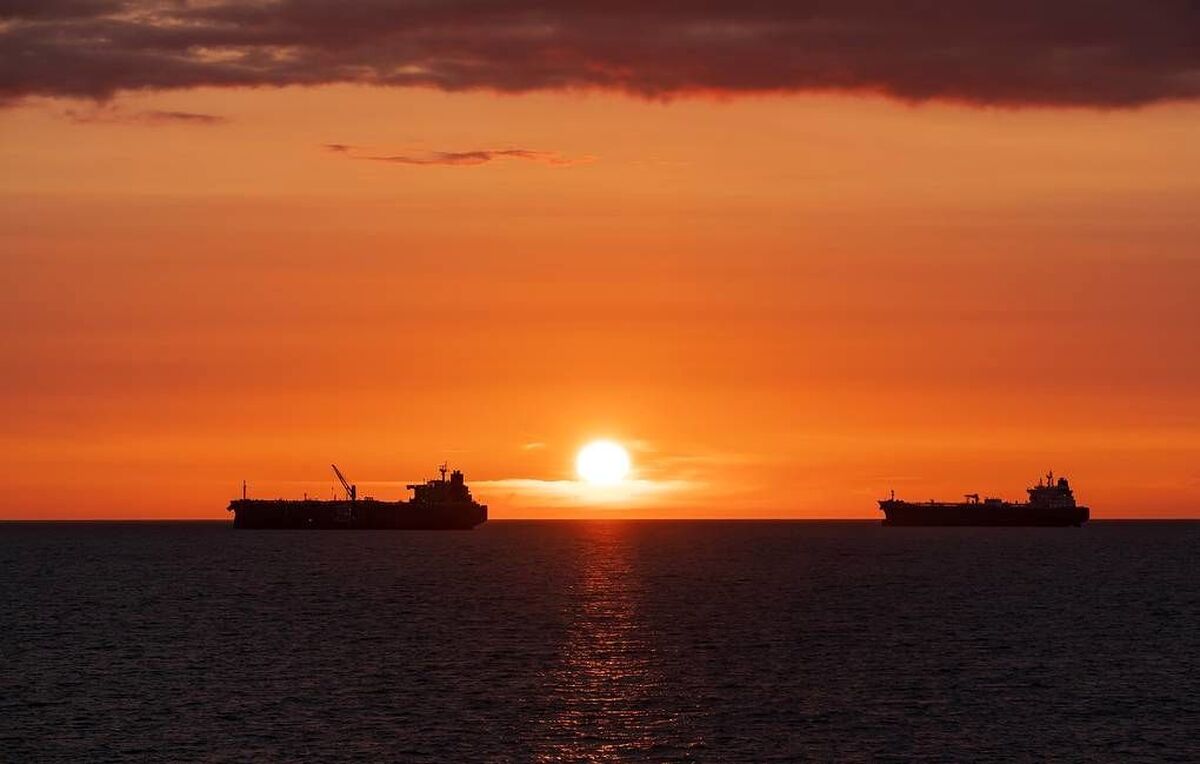 ورود ۲ نفتکش به خلیج فارس از طریق تنگه هرمز