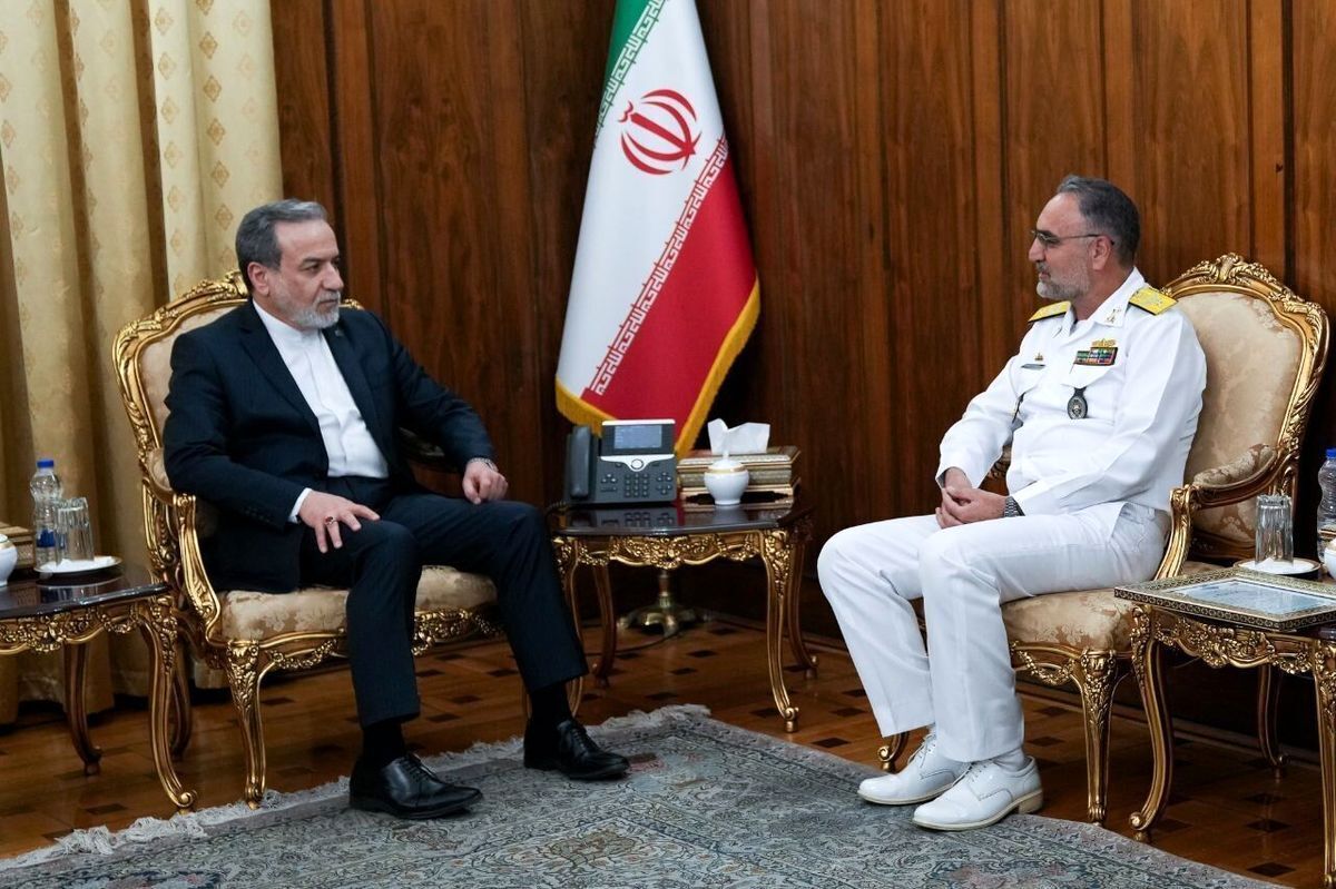 دیدار جانشین فرمانده نیروی دریایی ارتش با وزیر خارجه