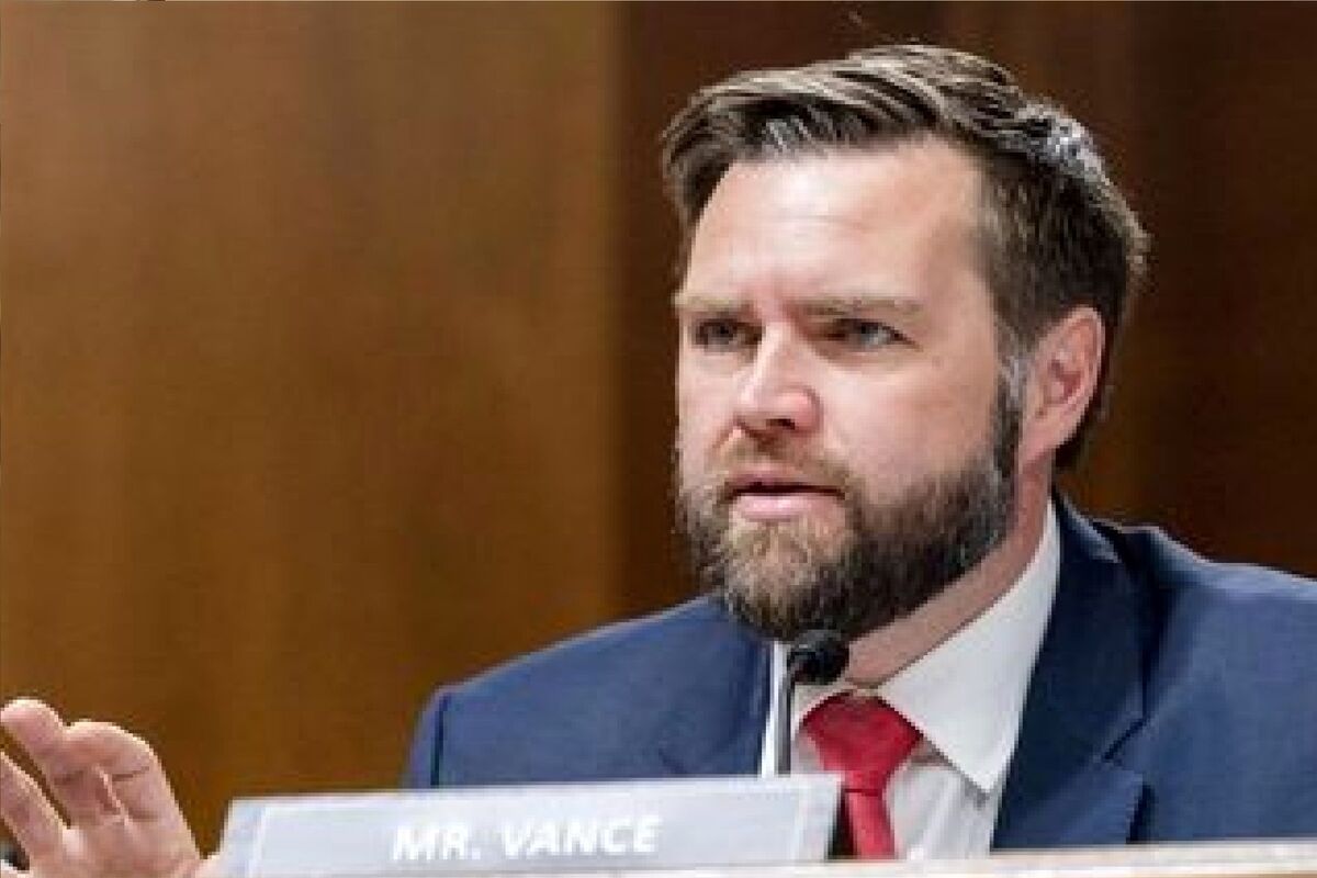 منابع آمریکایی: ونس تا ساعاتی دیگر به مقصد اسلام‌آباد ترک می‌کند