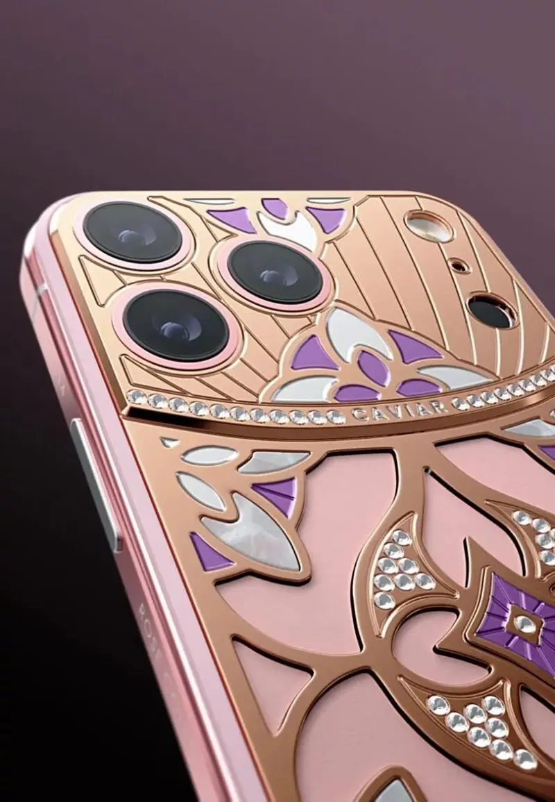 تصاویر|  این آیفون‌های صورتی تا ۳.۵ میلیارد قیمت دارند!