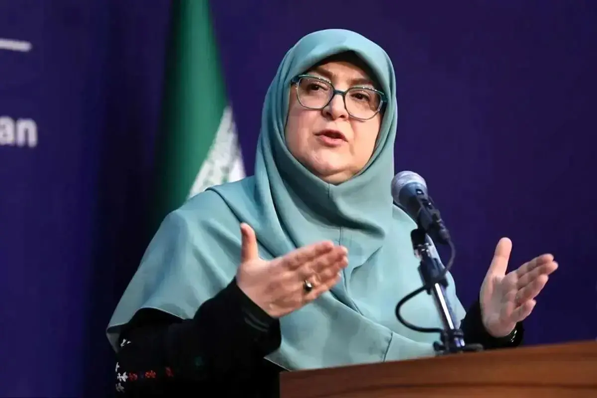 مهاجرانی: مذاکره نشانه عقب‌نشینی نیست