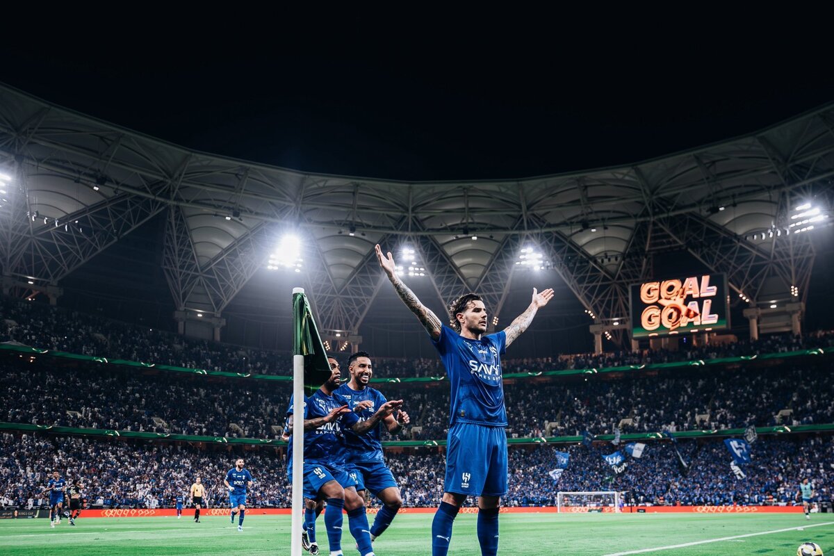 الهلال