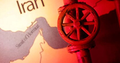 بازار در برزخ آتش‌بس شکننده؛ نفت عقب نشست، اما کم! | چرا معامله‌گران هنوز به صلح اعتماد ندارند؟