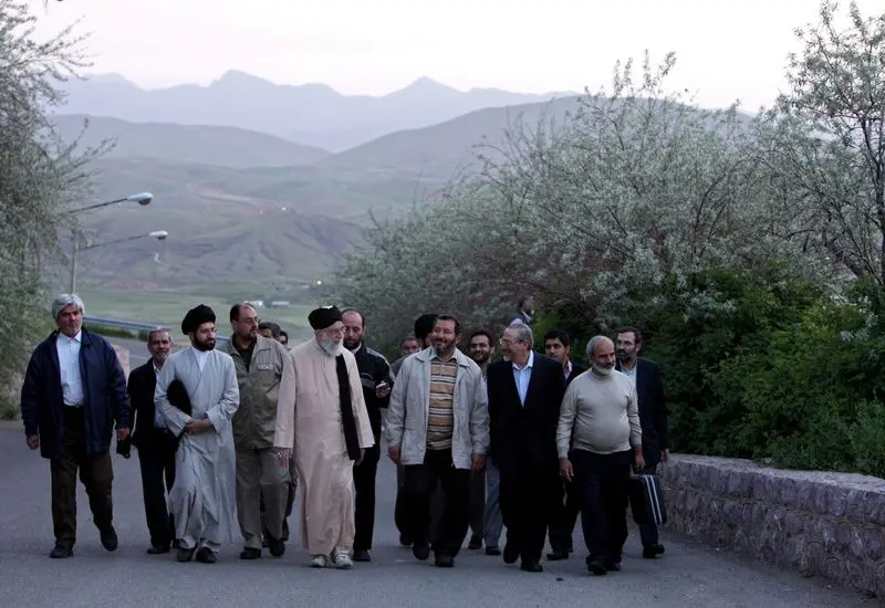 تصویری از رهبر شهید در آبیدر تصویری از رهبر شهید در آبیدر