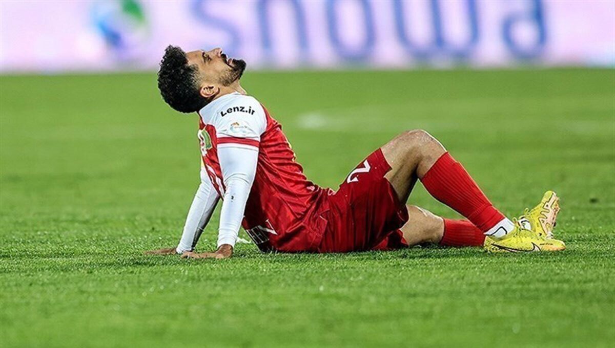 باشگاه پرسپولیس: خبر لیست مازاد بودن عالیشاه صحت ندارد