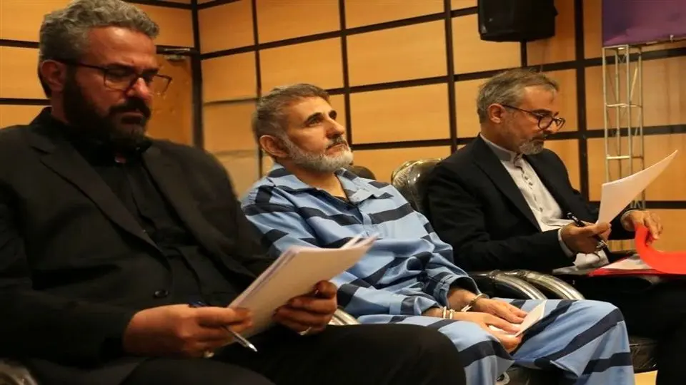 جزئیات برگزاری جلسه دادگاه ساعدی نیا؛ در آن زمان ما را تهدید می‌کردند که چرا شما کافه را تعطیل نمی‌کنید؟