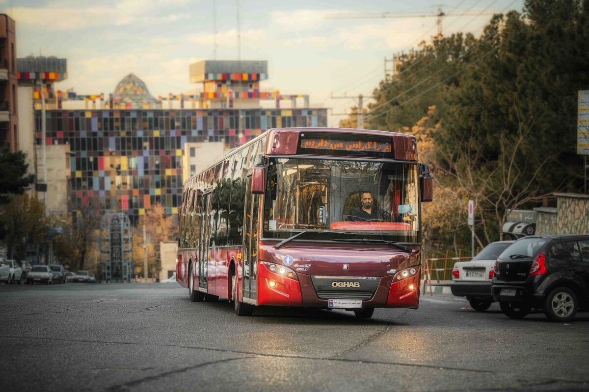 اتوبوسهای BRT تهران بلیتی شدند | مترو همچنان رایگان اتوبوسهای BRT تهران