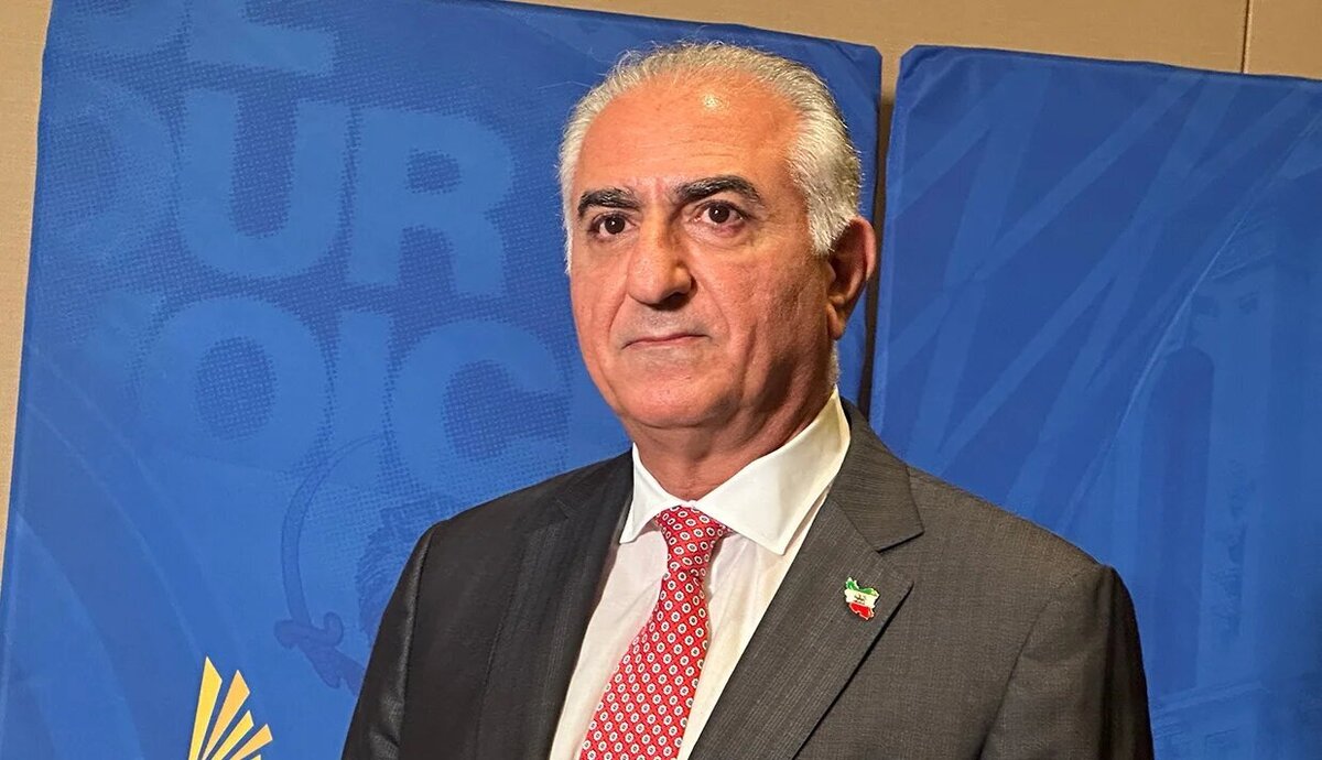 ببینید| استقبال از رضا پهلوی با سس کچاپ در آلمان