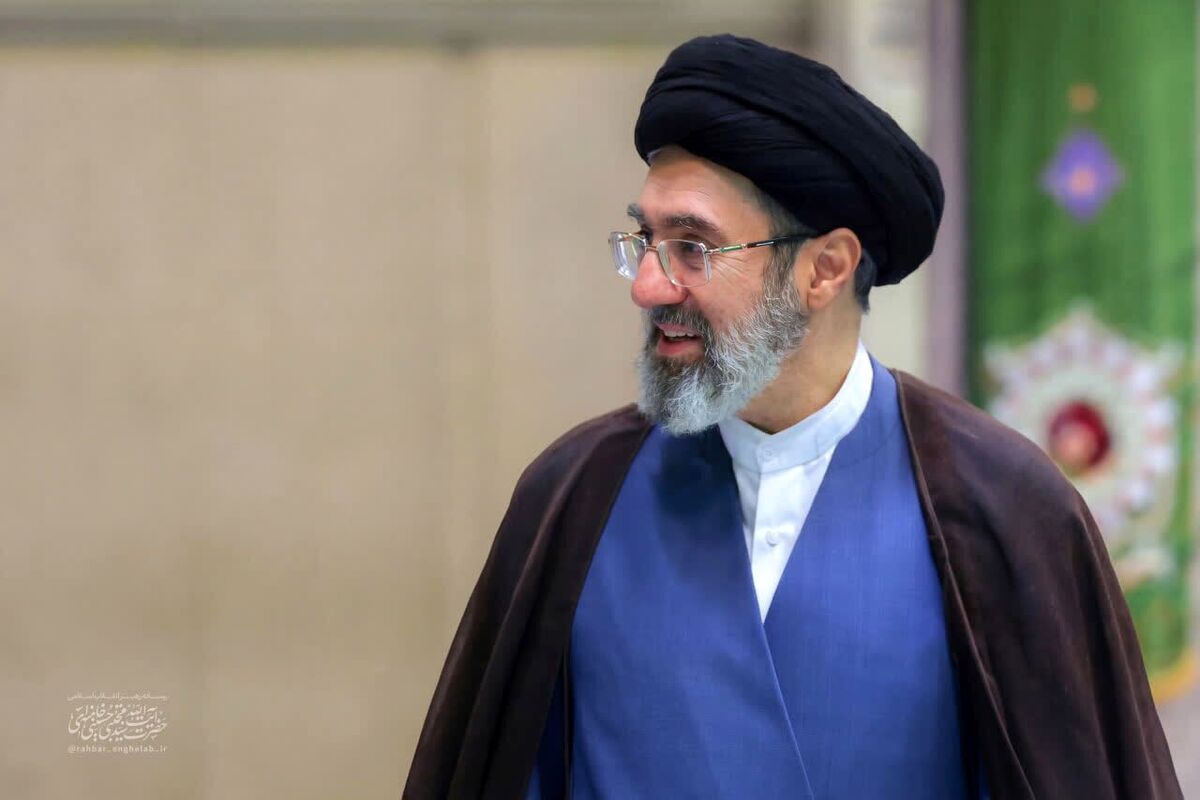 پیام رهبر انقلاب به مناسبت دومین سالگرد شهادت شهید رئیسی | امروز بار تکلیف مسئولان سنگینتر از گذشته است پیام رهبر انقلاب به مناسبت دومین سالگرد شهادت شهید رئیسی | امروز بار تکلیف مسئولان سنگینتر از گذشته است