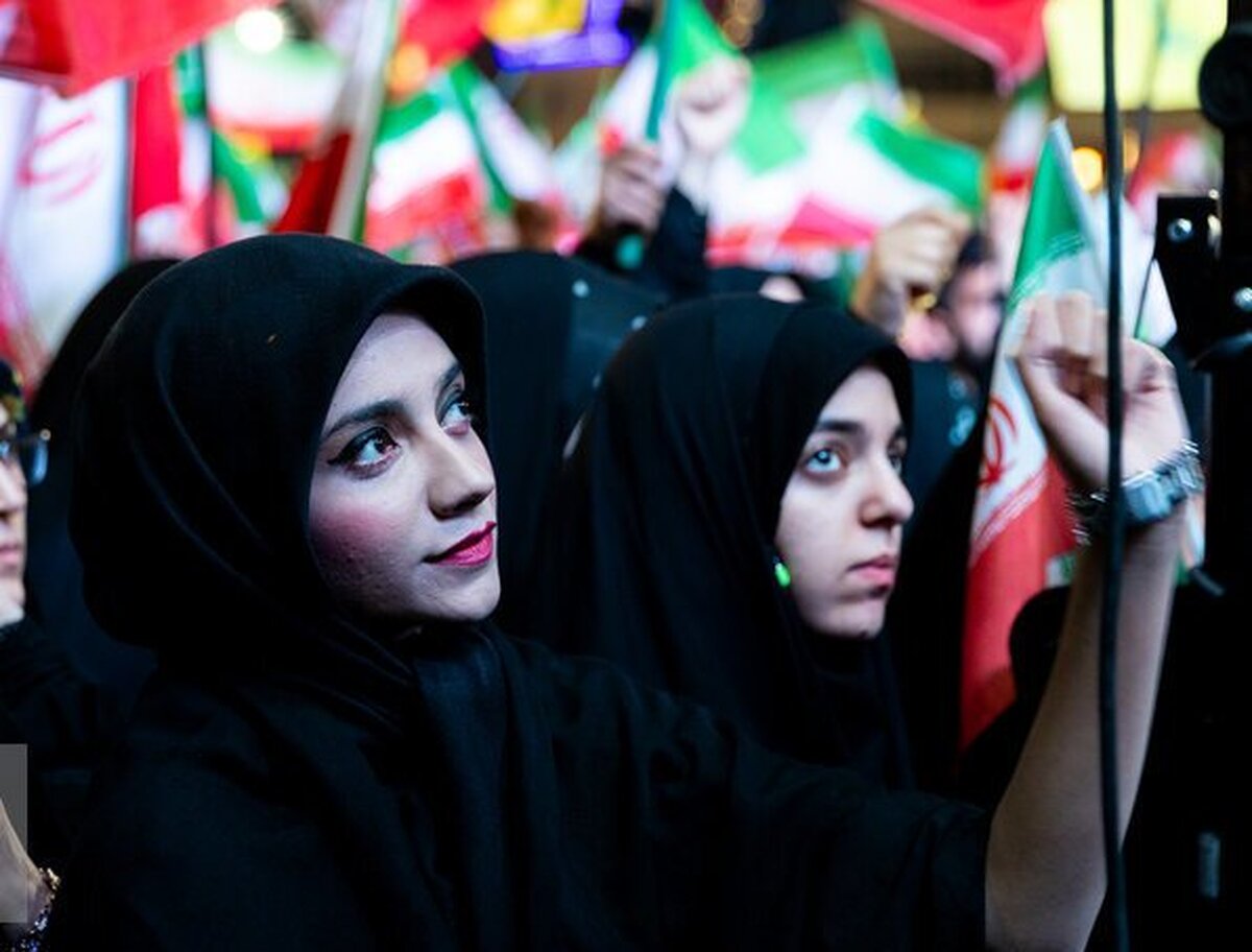 ببینید| رونمایی از غرفه همسریابی در تجمعات شبانه تهران