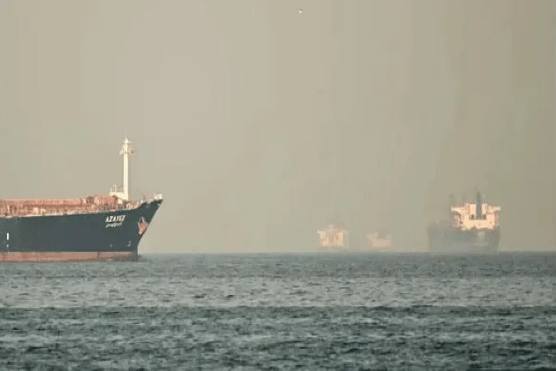 رهگیری یک کشتی ایرانی