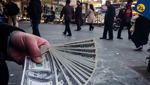 پشت پرده دلار‌های ارزان در ازای اسکناس درشت | قادری: پای قاچاق سوخت در میان است | غیبی‌پور: تقاضای ریال سیگنال مهمی است