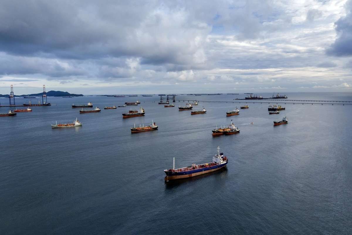 محاصره بنادر ایران