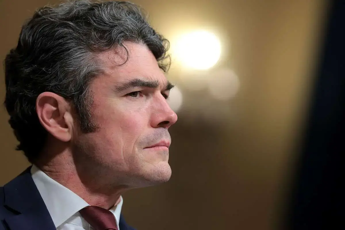 مقام سابق دولت آمریکا: ادامه محاصره، فشار بیشتر به ما وارد می‌کند تا ایران