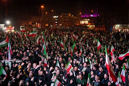 سپاه:  مذاکره صحنه دیگری از کارزار میدان نبرد است | تیم دیپلماسی نیازمند پشتیبانی در تجمعات شبانه تا پیروزی نهایی است