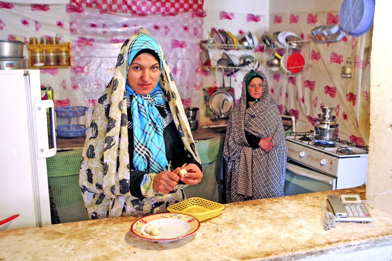 ماجرای عجیب ازدواج همزمان پسر ۱۶ ساله کاشمری با ۲ دختر!