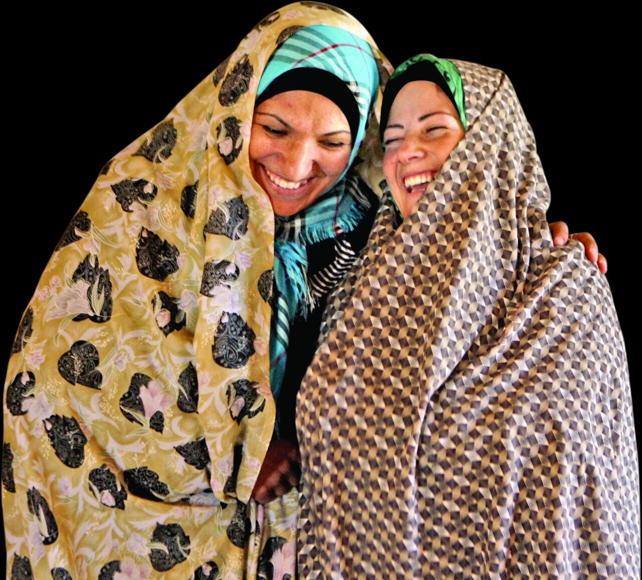 ماجرای عجیب ازدواج همزمان پسر ۱۶ ساله کاشمری با ۲ دختر!