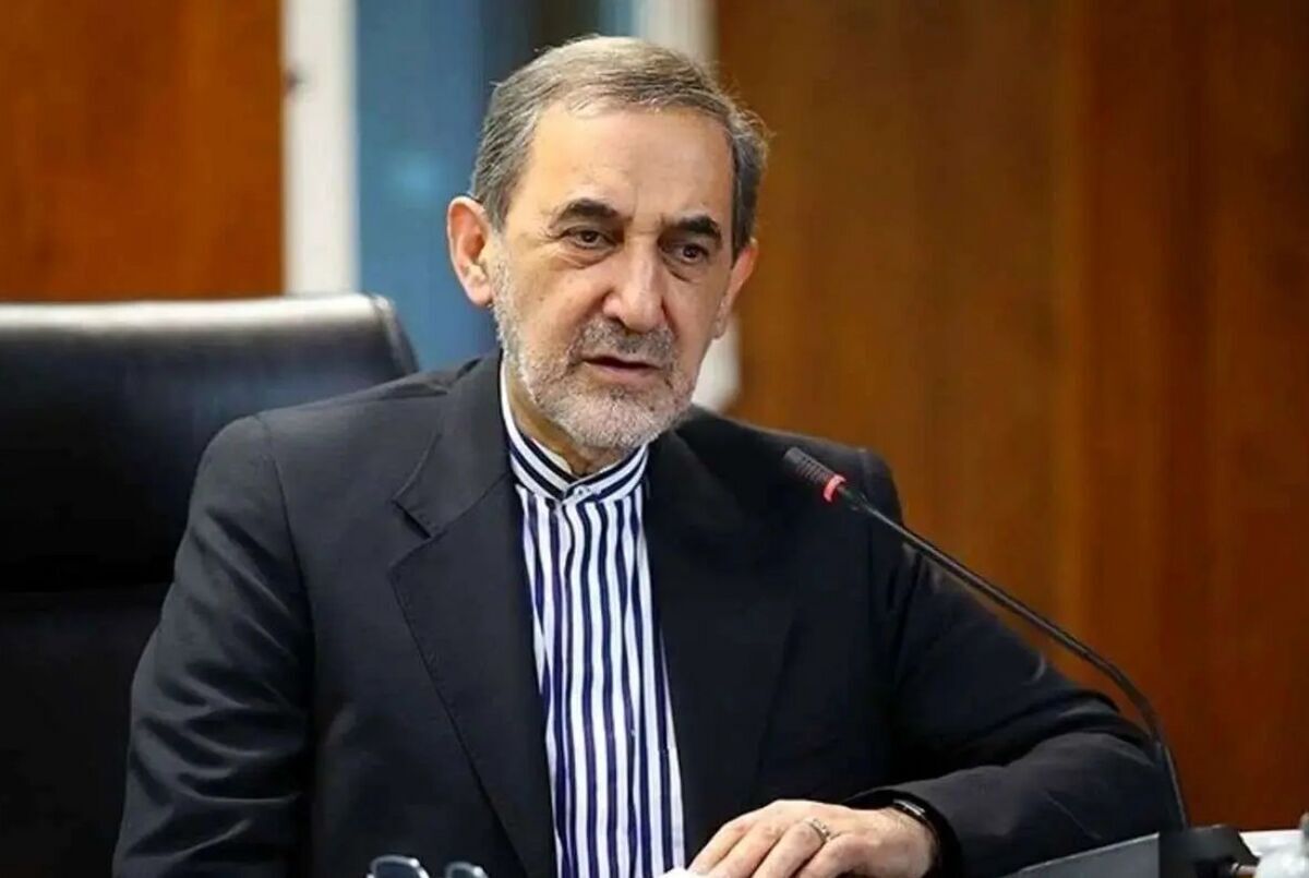 ولایتی، مشاور رهبر انقلاب: خوش‌خیالی دیپلماتیک، هزینه سنگینی دارد